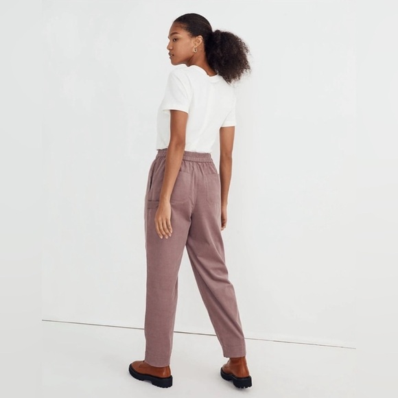 Madewell Corduroy Pull On Tapered Leg Pants in Fig (Mauve) - Picture 3 of 9